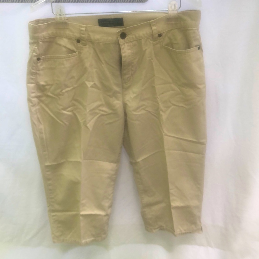 Ralph Lauren, beige jeans, petite. Like new.